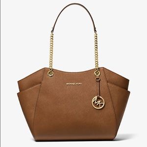 Michael Kors jet set chain tote